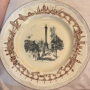CLARICE CLIFF - TRAFALGAR SQUARE plate
